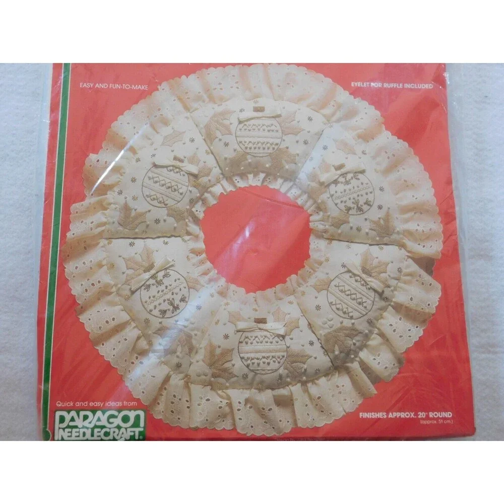 VTG Paragon Christmas Candlewick-Plus Craft Kit Wreath 6849
